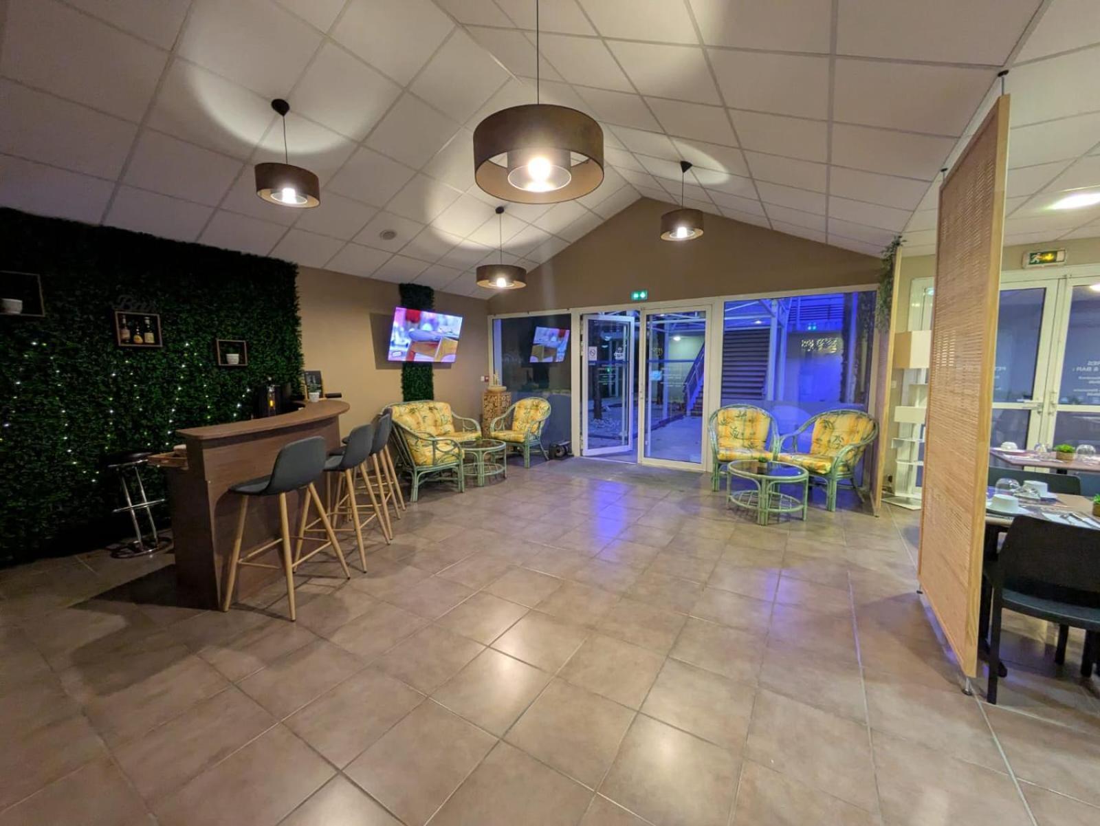 Hotel Anjou à L'Océane Angers-Le Mans Verrieres-en-Anjou Esterno foto