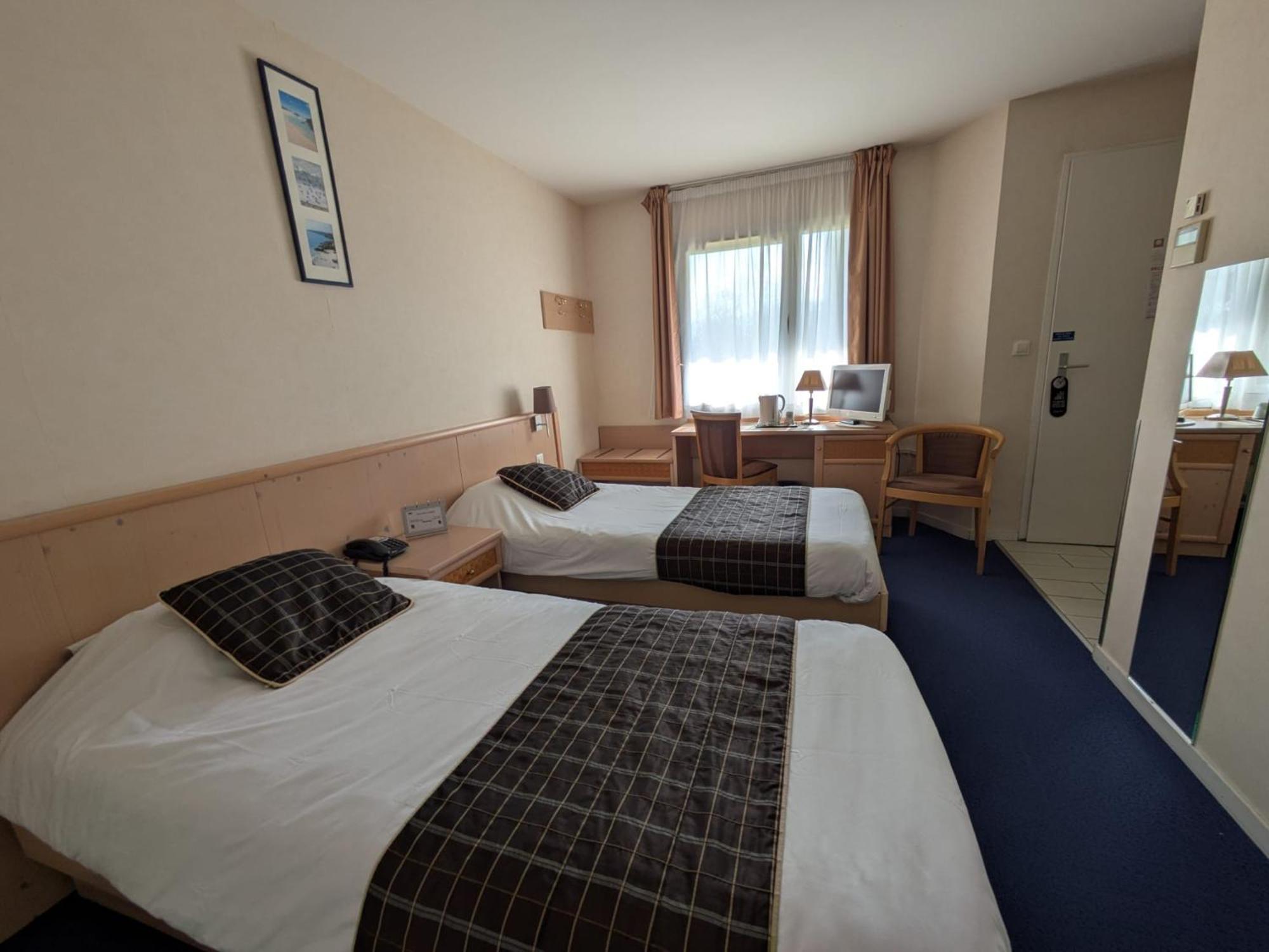Hotel Anjou à L'Océane Angers-Le Mans Verrieres-en-Anjou Esterno foto